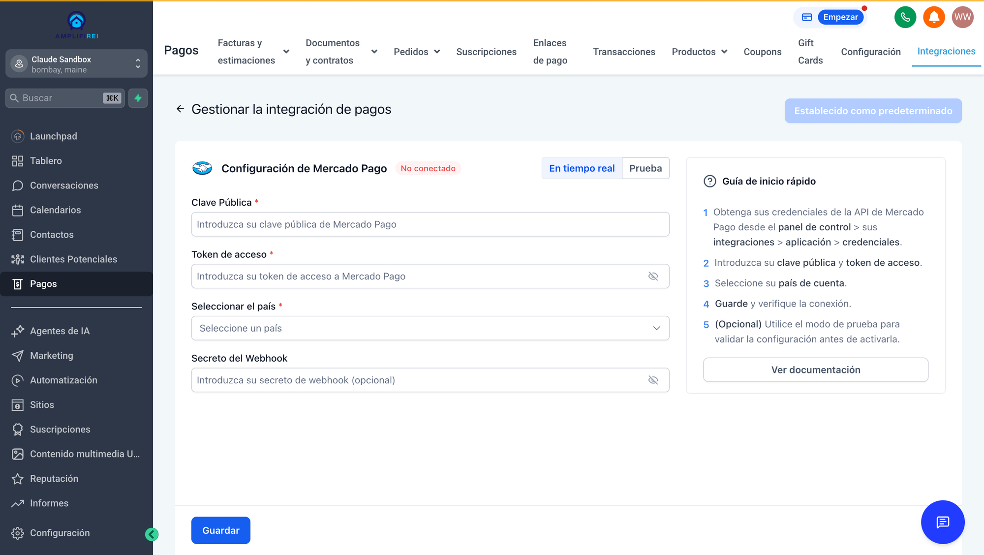 Pantalla real de configuración de Mercado Pago en GoHighLevel en español, con campos de clave pública, token de acceso y selección de país